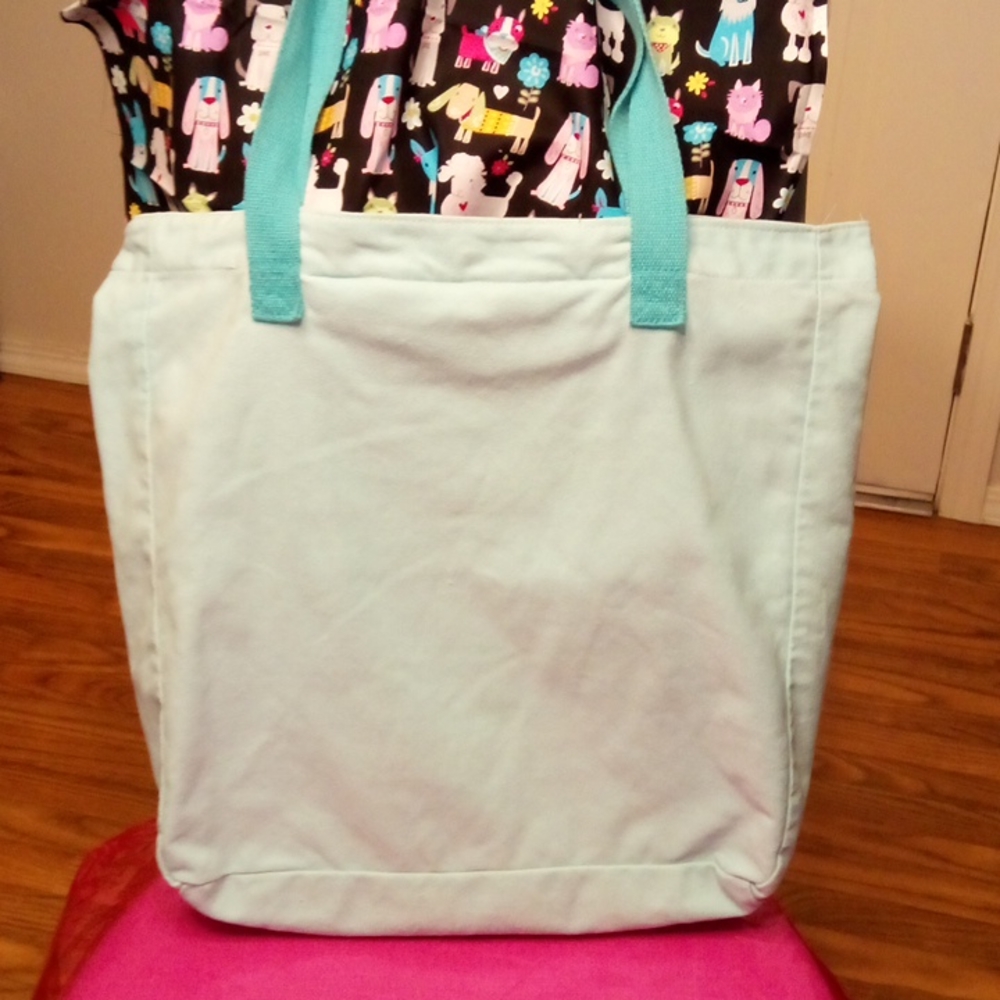 Flamingo Tote Bag with Flamingo Flip Flops - Picture 8 of 9